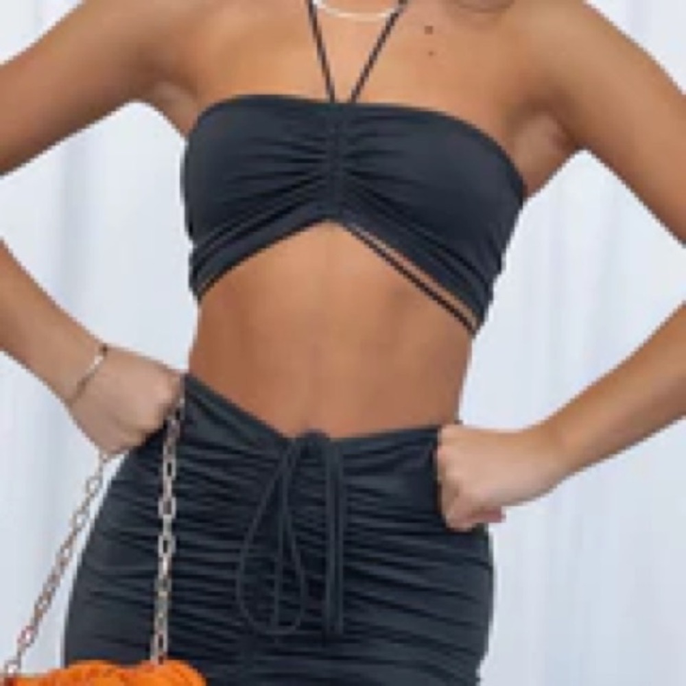 White Fox Cool Girl Summer Crop Black